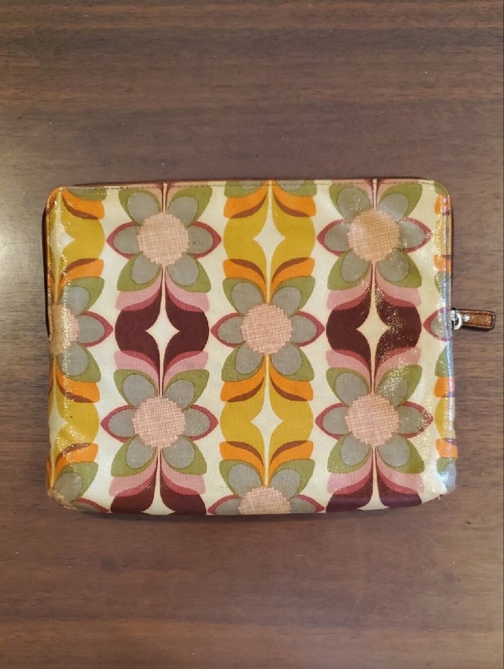Fossil Key-Per Mod Floral Retro Pattern Tablet Zipper Case - Picture 5 of 10